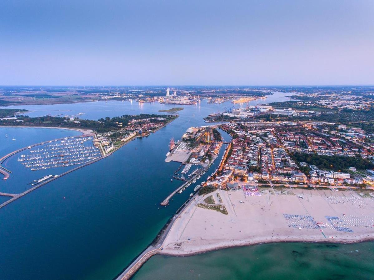 Lotsenhaus/Ostseetoern Rostock Kültér fotó